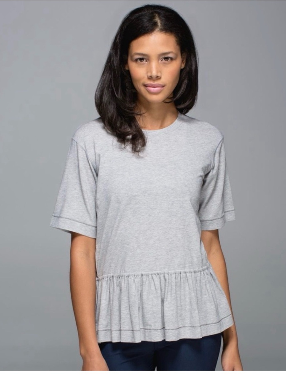 Lululemon FlouncyTee with Ruffle Bottom Size 2